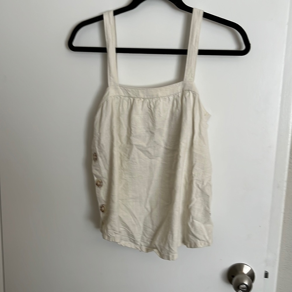 Universal Thread Neutral Top